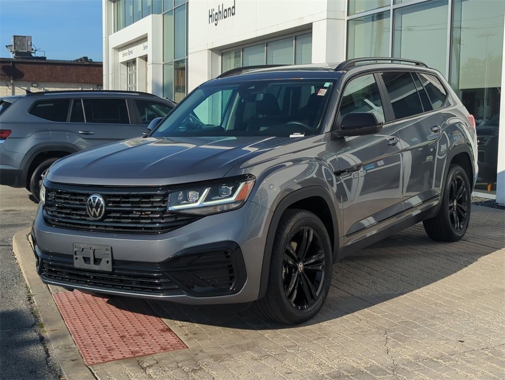 2023 Volkswagen Atlas V6 SEL R-Line photo 2