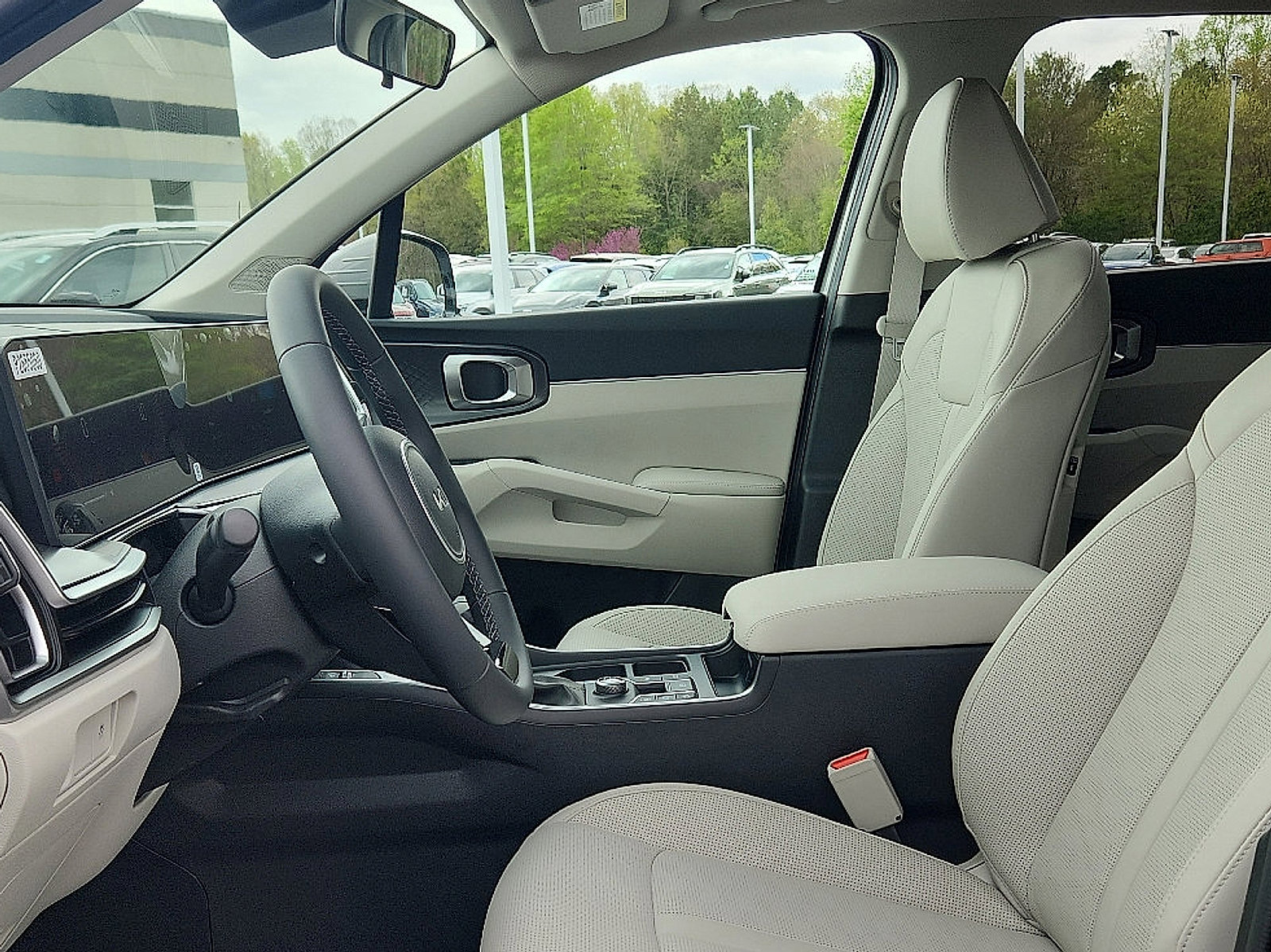 2025 Kia Sorento S photo 6