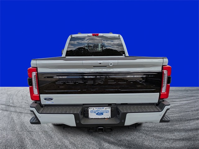 2025 Ford F-350 Platinum photo 4