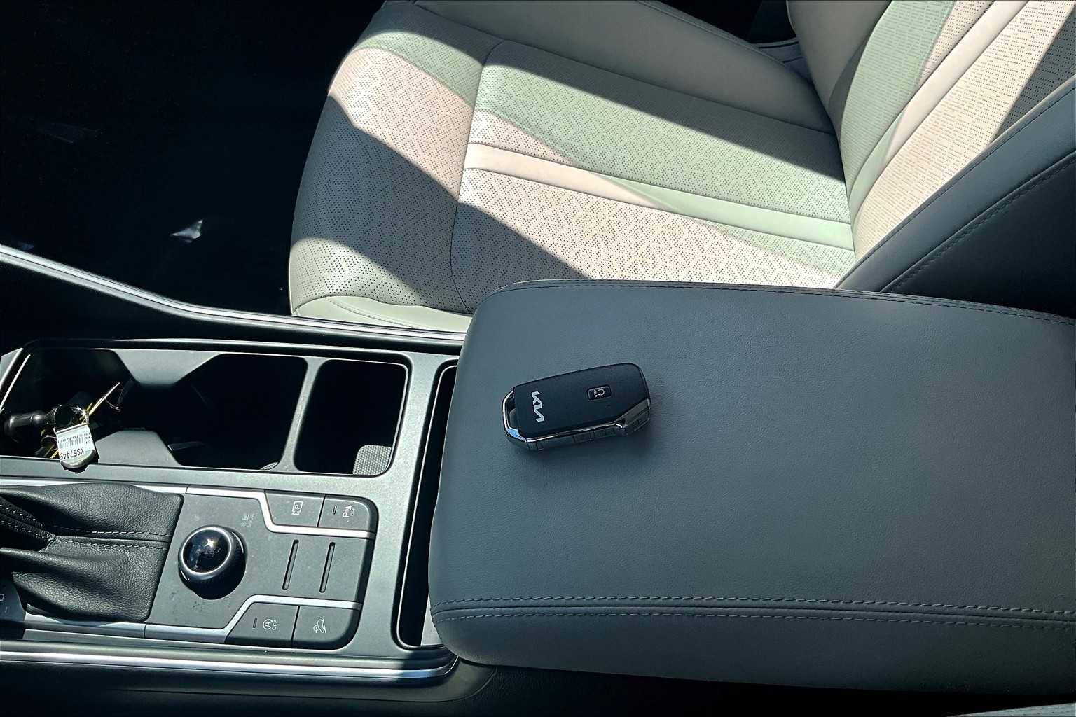 2022 Kia Sorento X-Line S photo 13