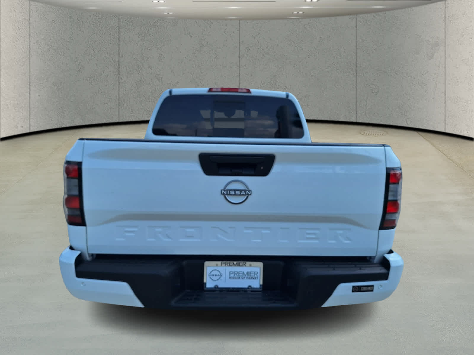 2025 Nissan Frontier Crew Cab SV photo 4