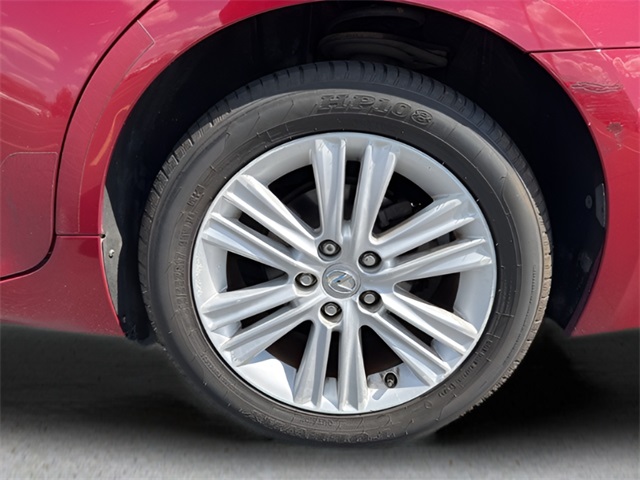 2013 Lexus ES 350 photo 18