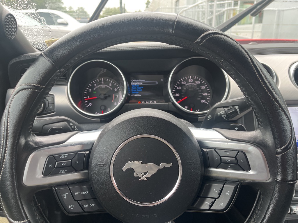 2020 Ford Mustang EcoBoost Premium photo 11