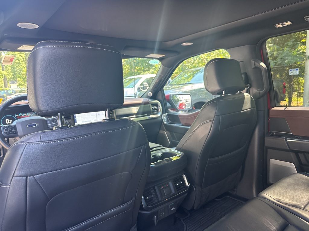 2023 Ford F-150 Lariat photo 29