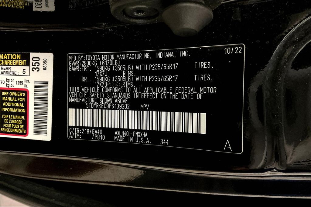 2023 Toyota Sienna XLE photo 34