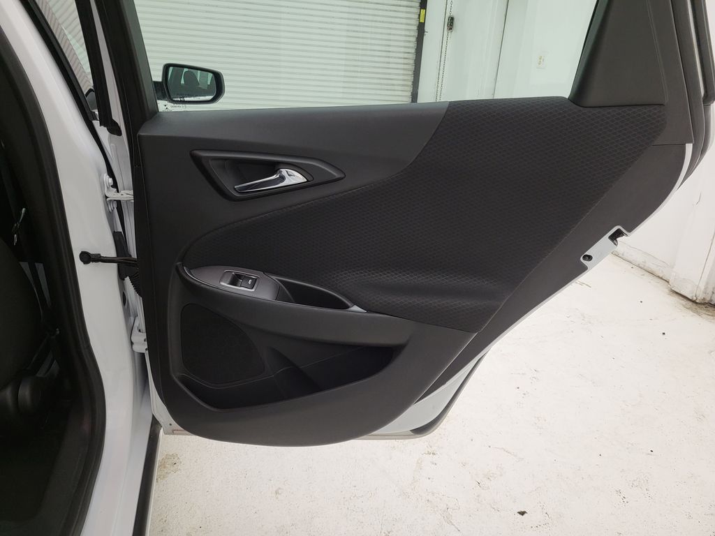 2023 Chevrolet Malibu 1LT photo 31