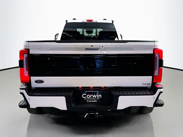 2025 Ford F-450 photo 6