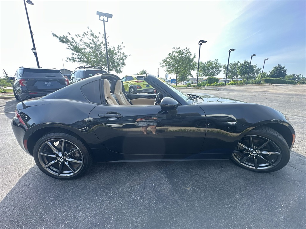 2017 Mazda MX-5 Miata RF Miata Grand Touring photo 4