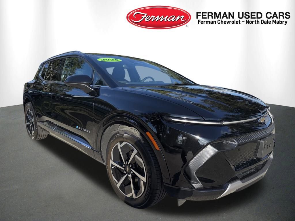 2025 Chevrolet Equinox EV LT's photo