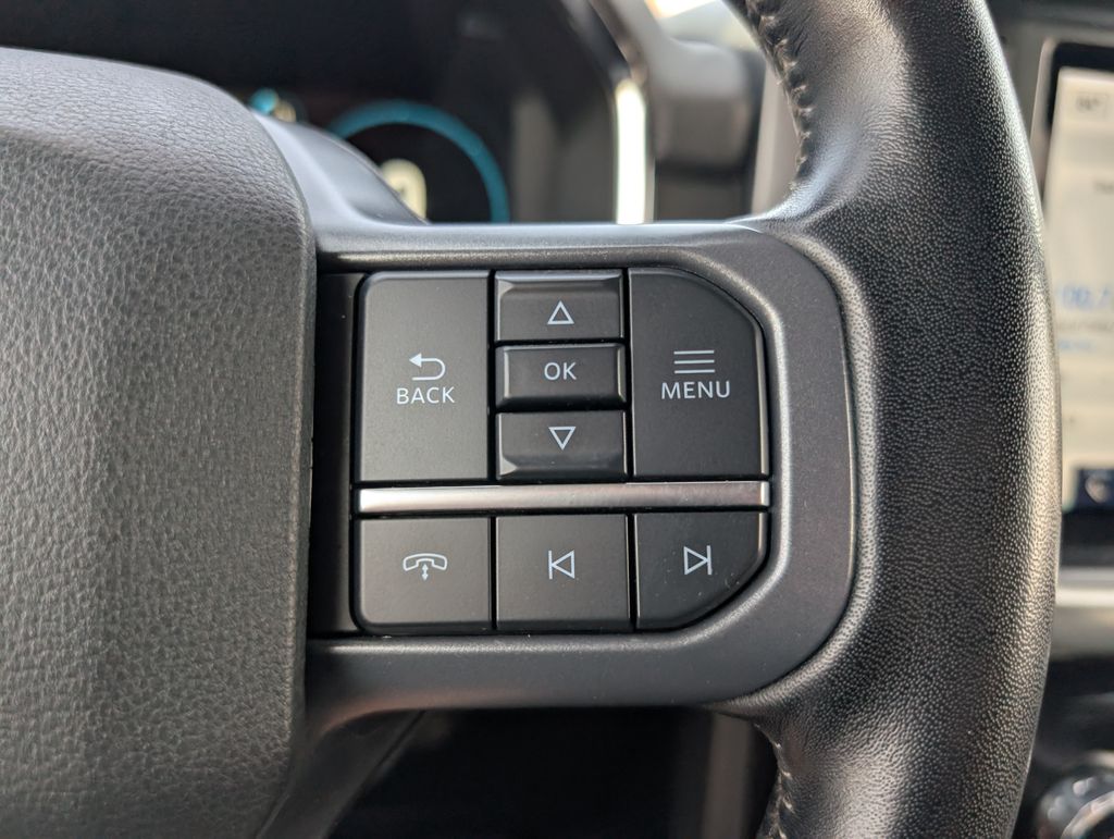 2023 Ford F-150 Lariat photo 11