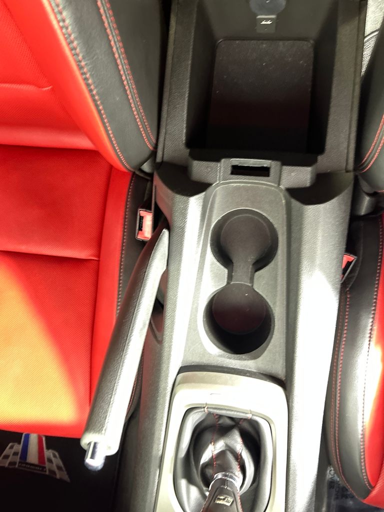 2015 Chevrolet Camaro SS photo 21