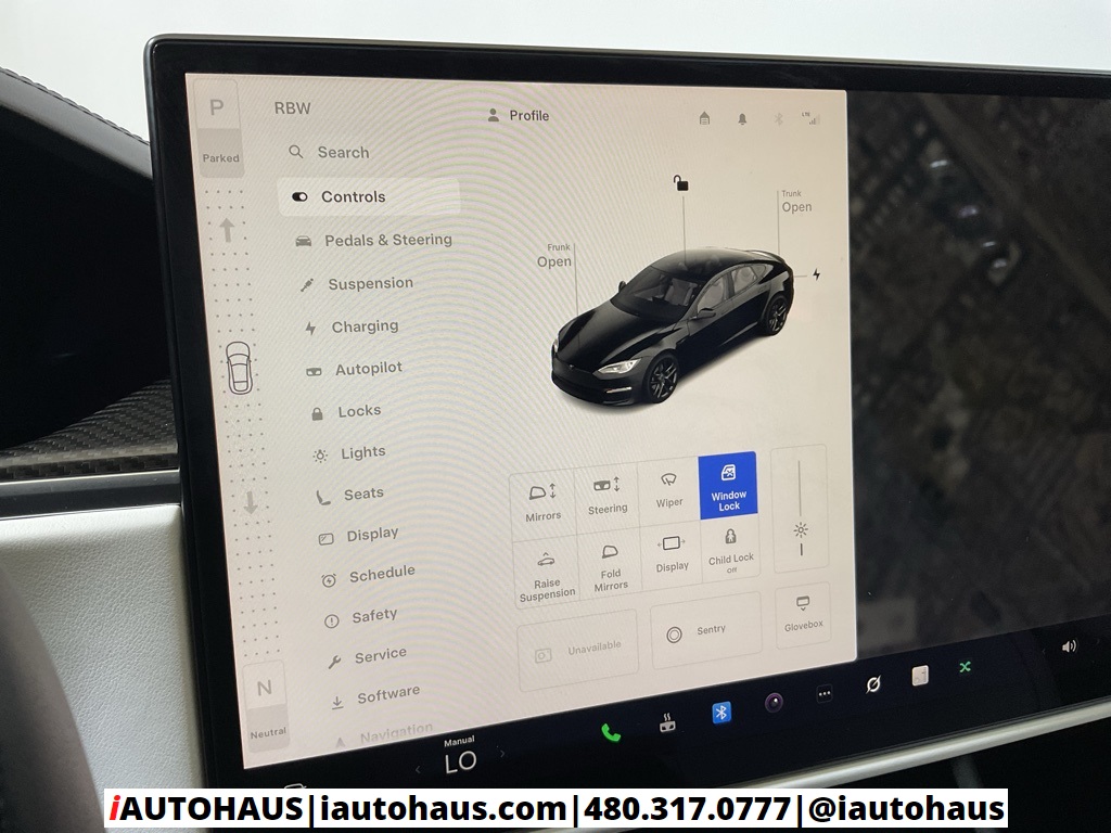 2023 Tesla Model S Plaid photo 24