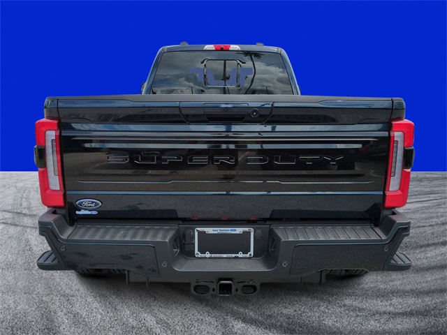 2025 Ford F-350 Platinum photo 4