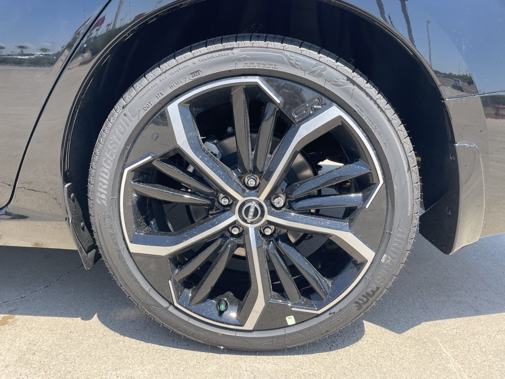 2025 Nissan Altima SR photo 19