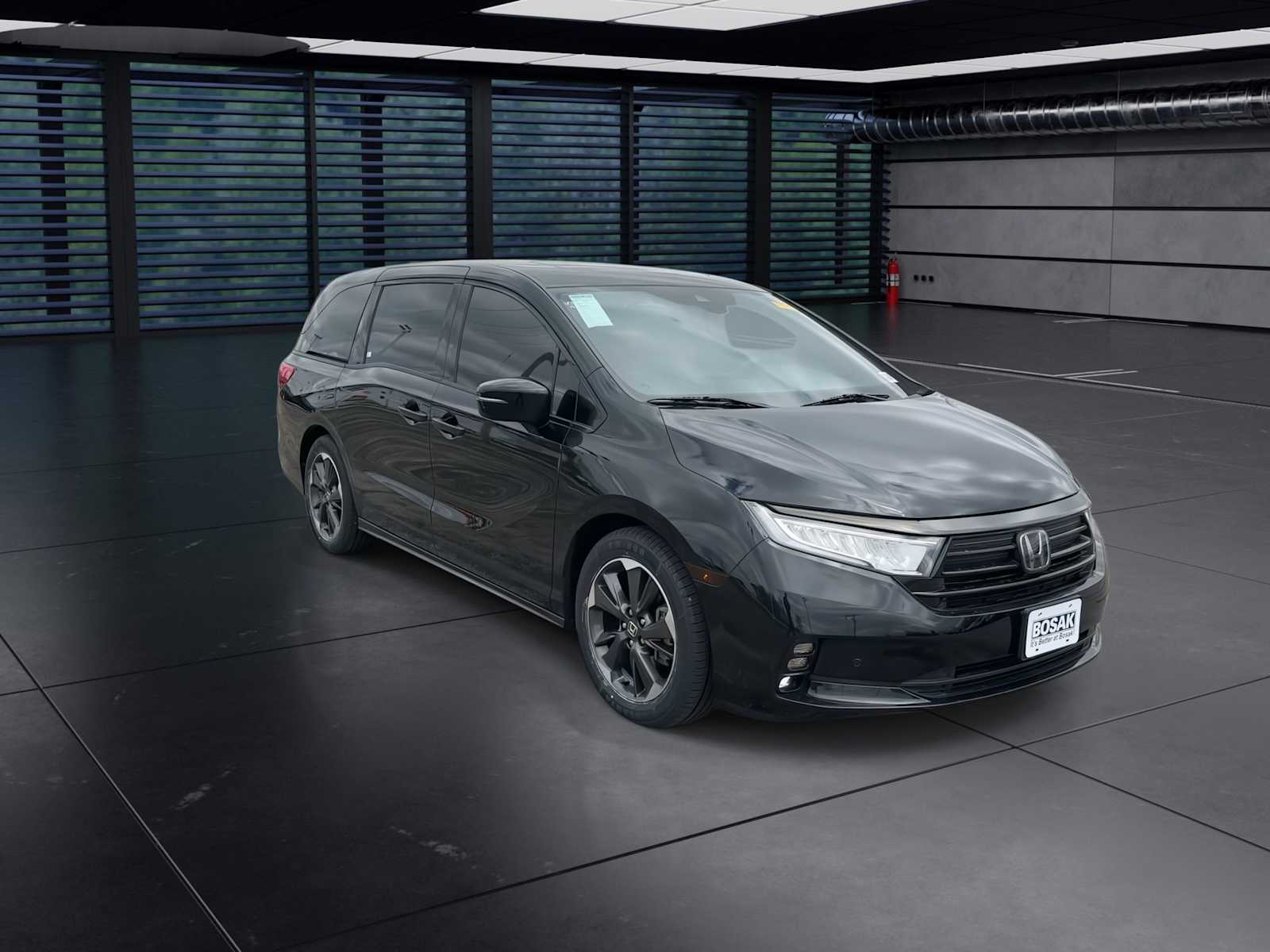 2022 Honda Odyssey Elite photo 2
