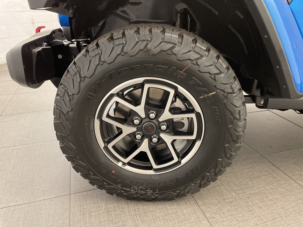 2025 Jeep Wrangler Rubicon photo 6