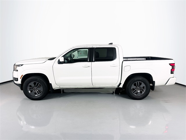 2025 Nissan Frontier SV photo 2