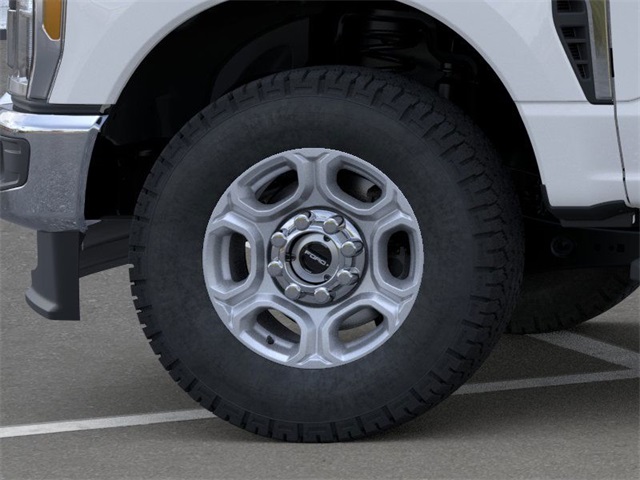 2026 Ford F-350 XLT photo 16