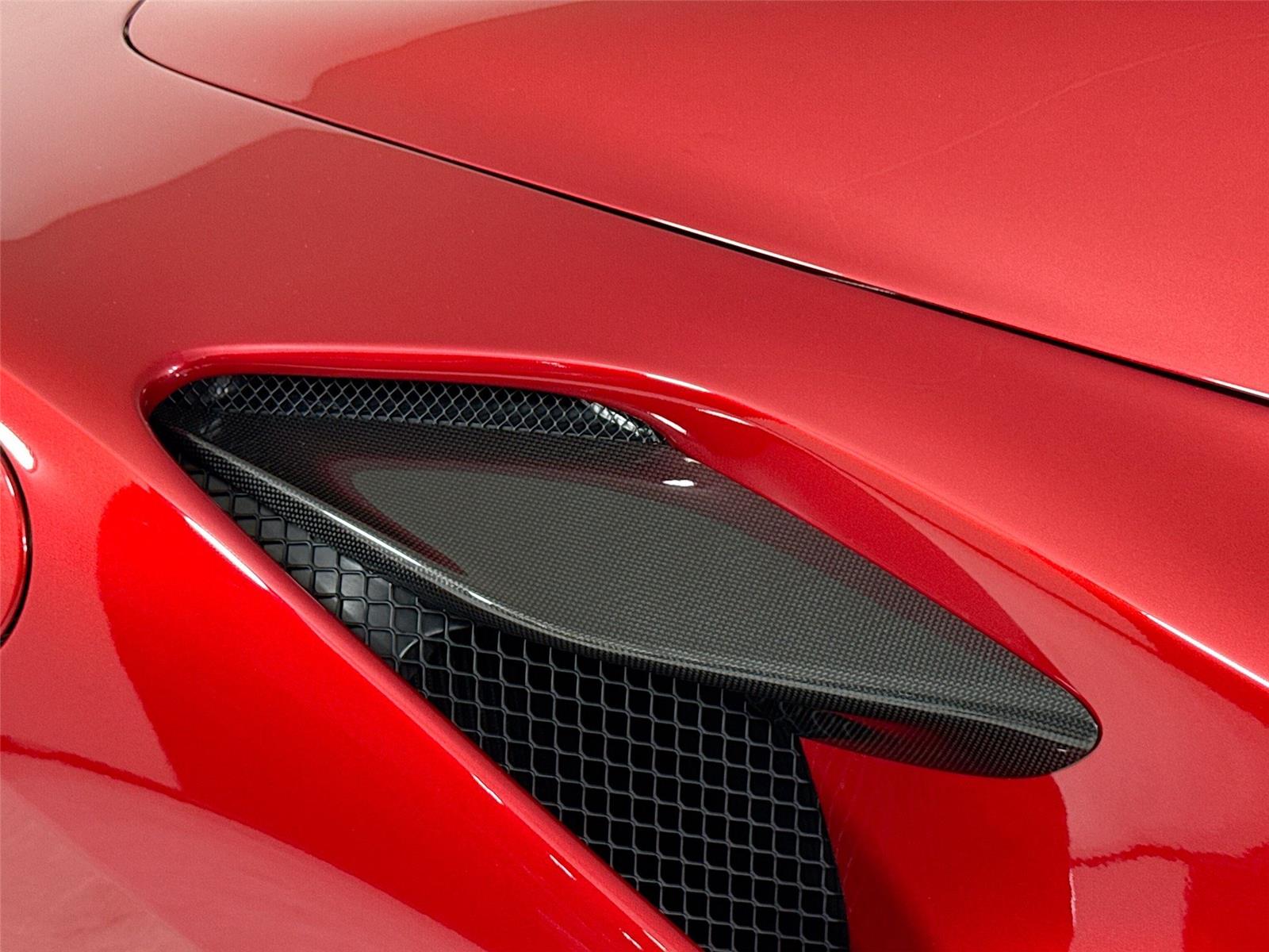 2022 Ferrari F8 Spider Base photo 31