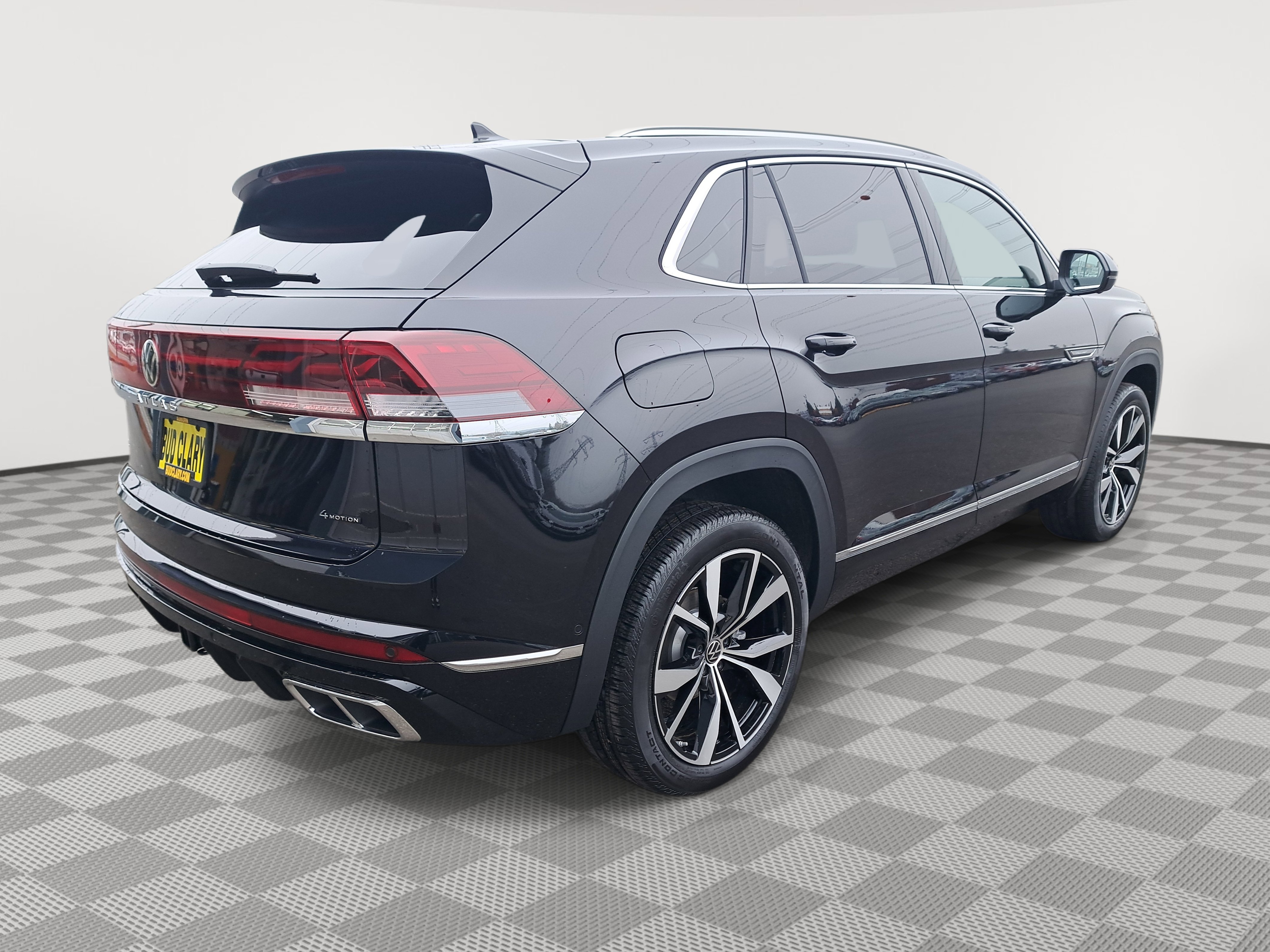 2025 Volkswagen Atlas Cross Sport SEL Premium R-Line photo 2