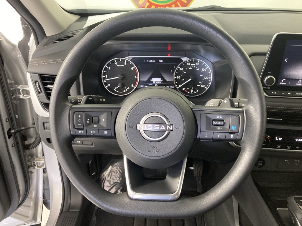 2024 Nissan Rogue SV photo 7