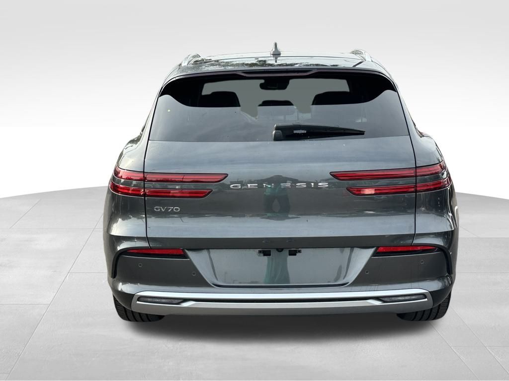 2025 Genesis Electrified GV70 Advanced photo 5