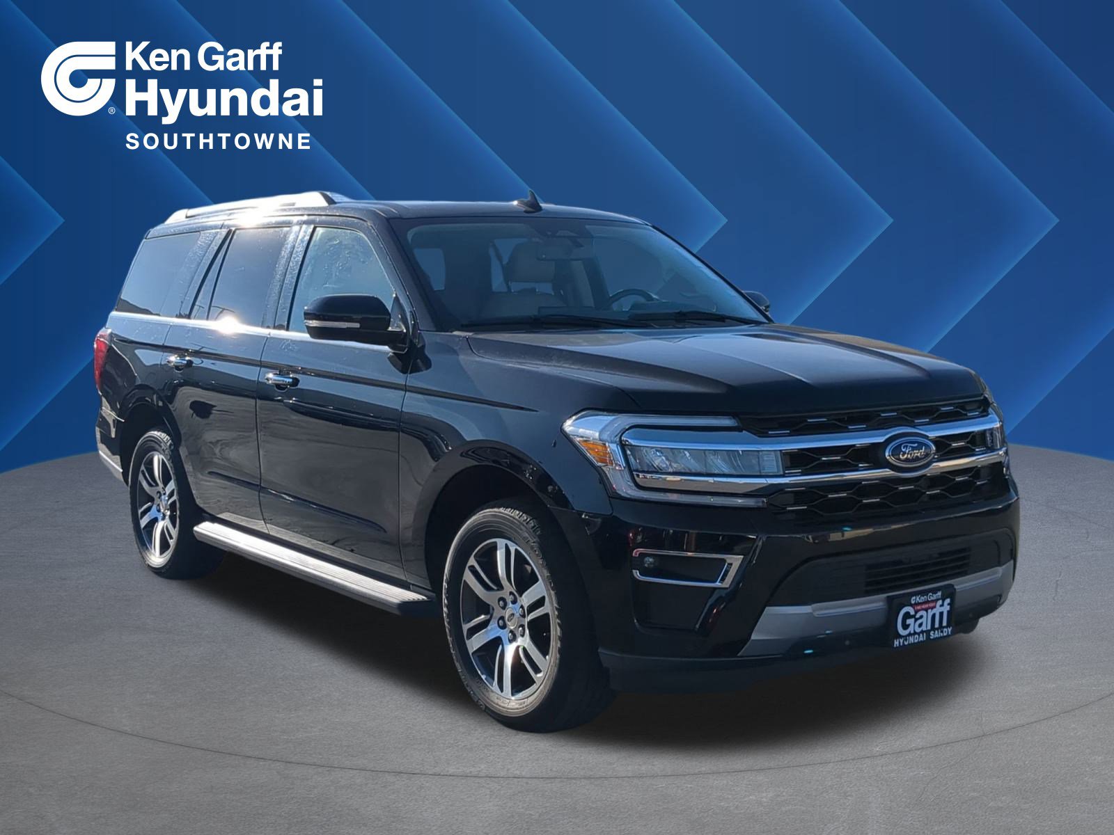 2024 Ford Expedition Limited's photo