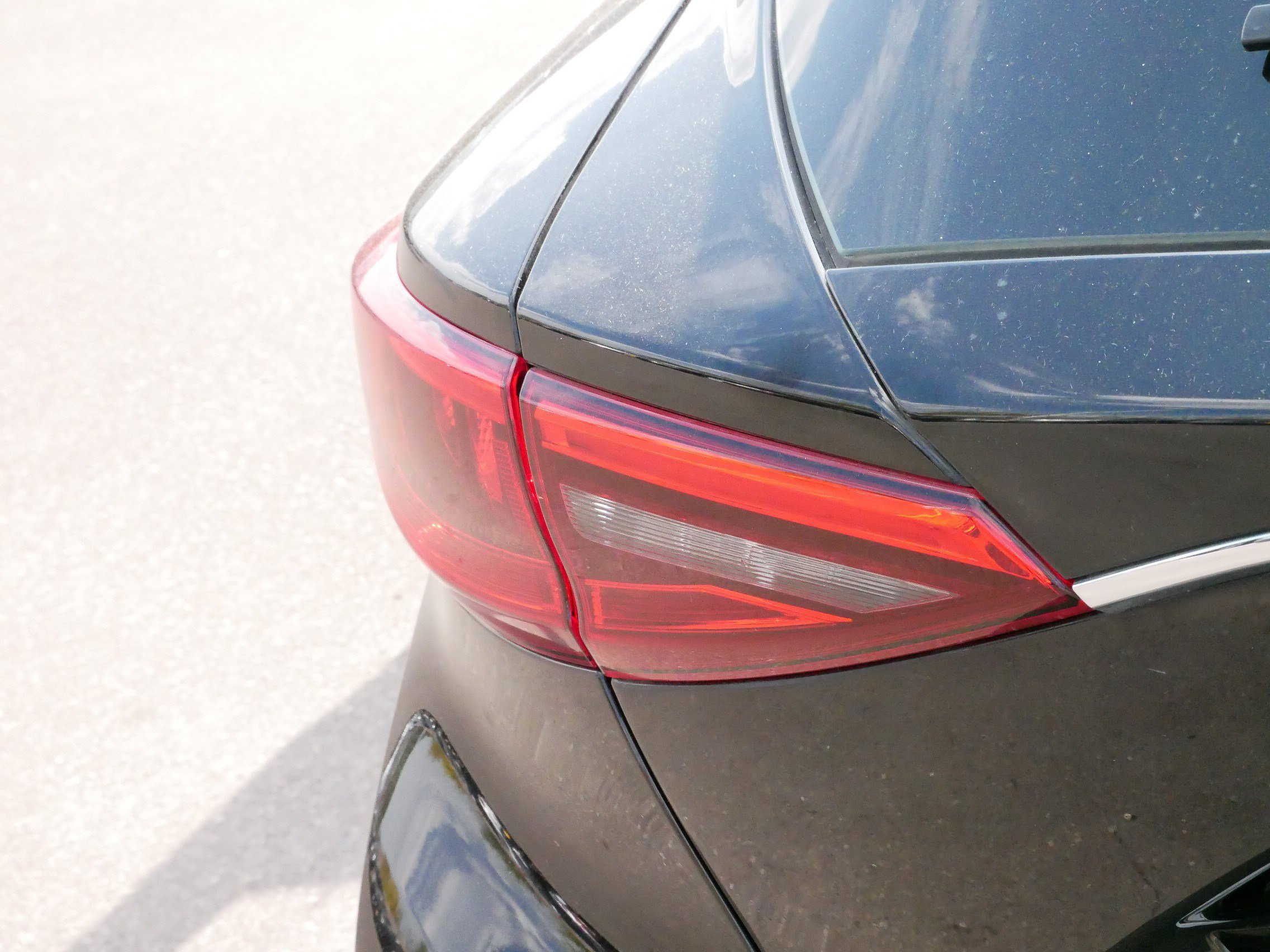 2017 Infiniti QX30 Premium photo 17
