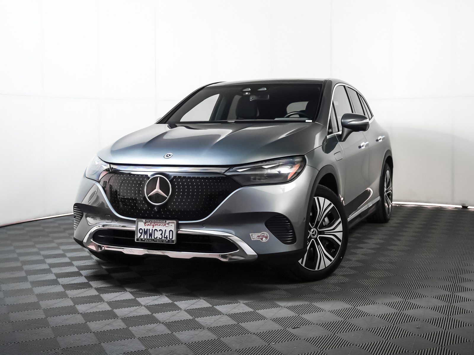 2023 Mercedes-Benz EQE SUV Base's photo