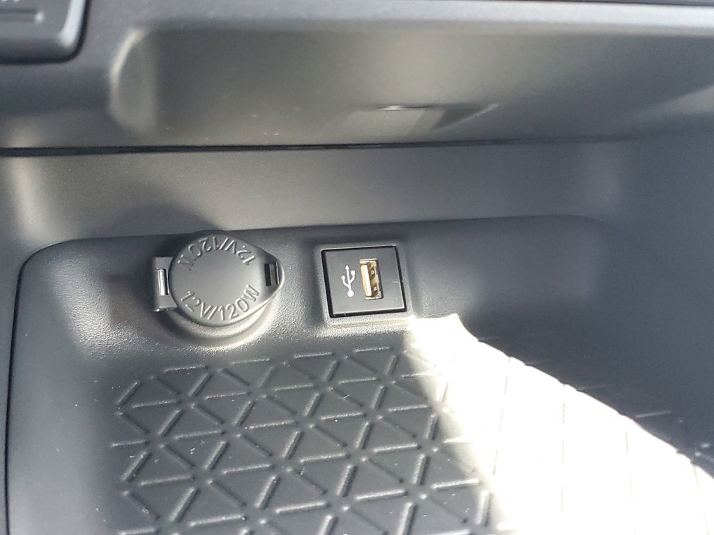 2025 Toyota RAV4 Hybrid LE photo 29