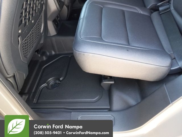 New 2025 Marsh Gray Ford Badlands image 28