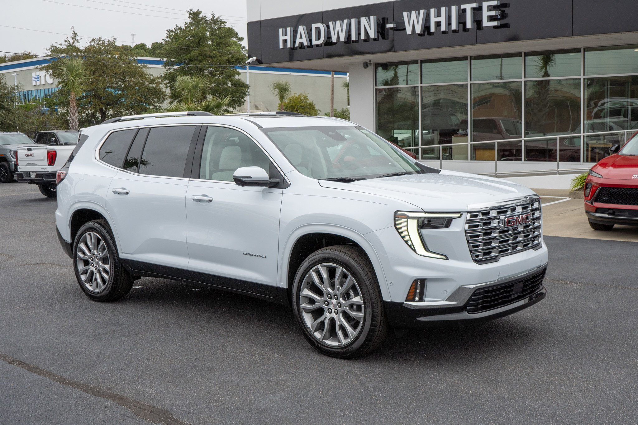 2026 GMC Acadia Denali's photo