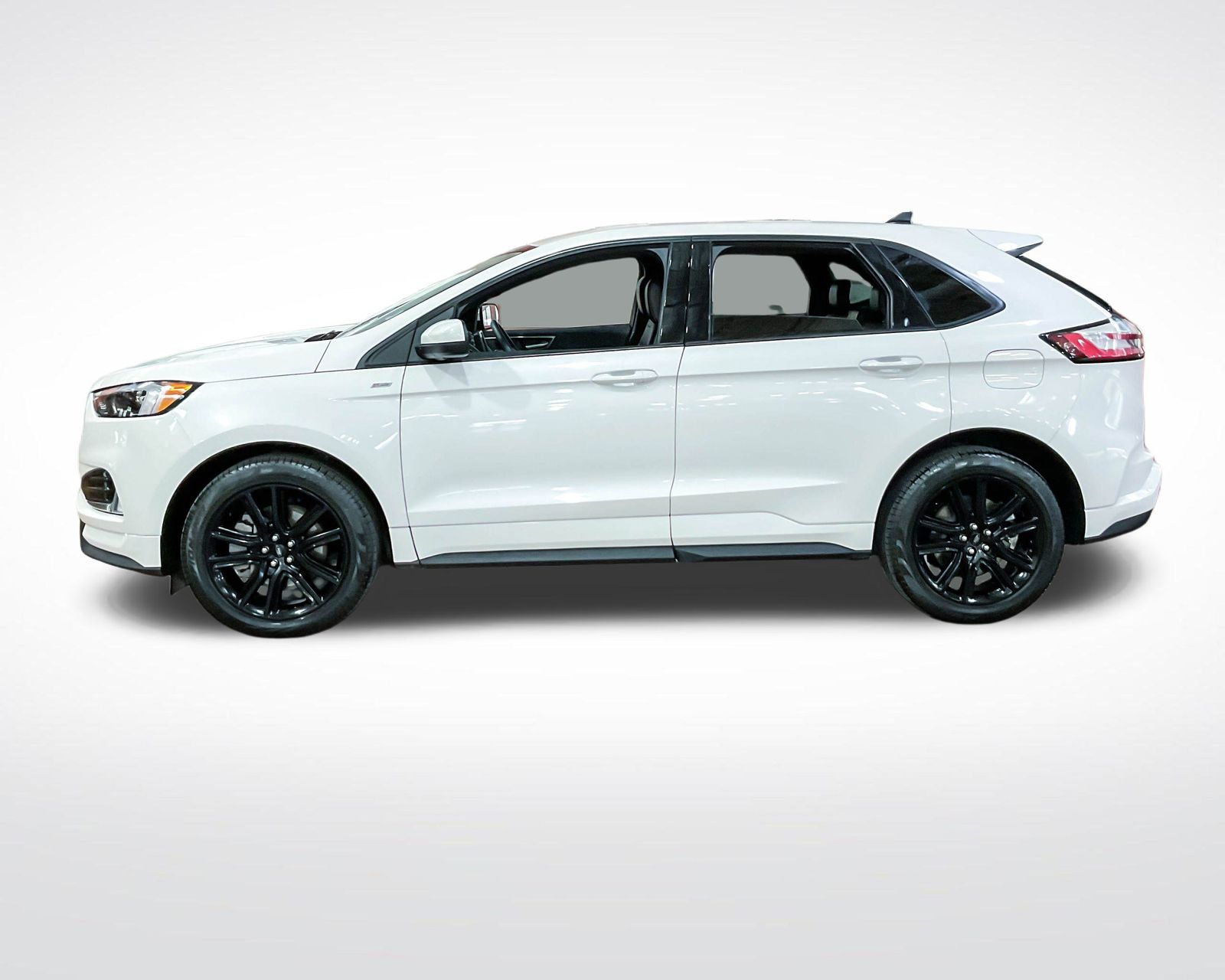 2024 Ford Edge ST photo 8
