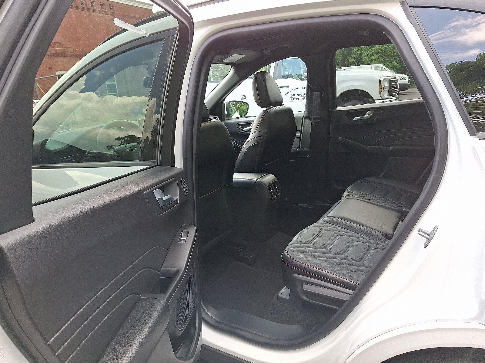 2024 Ford Escape ST-Line Elite photo 10