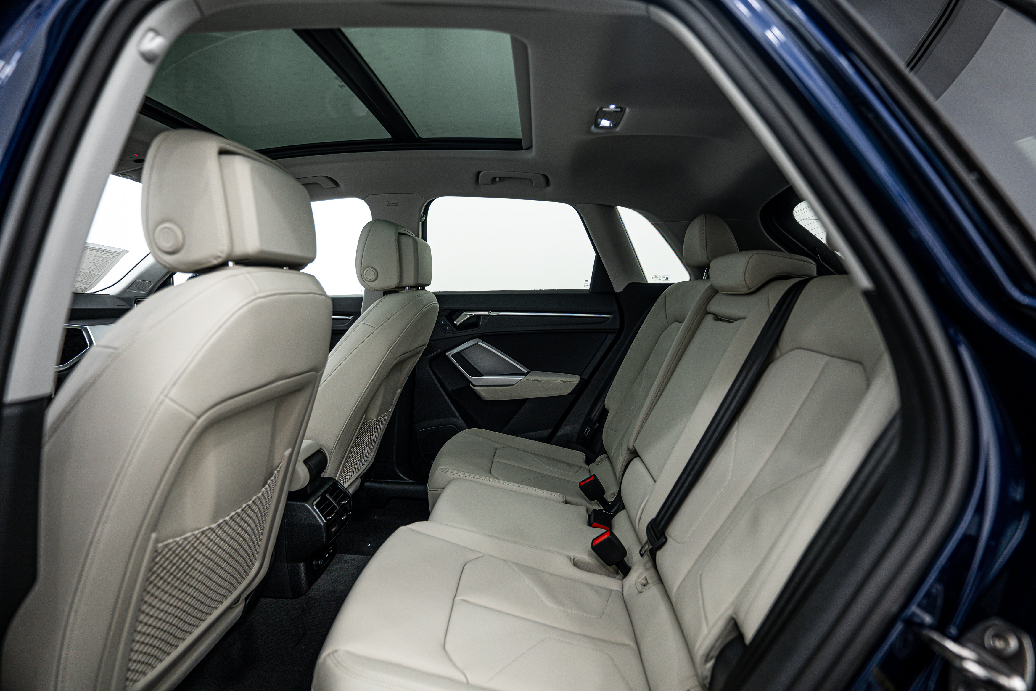 2025 Audi Q3 S line Premium Plus photo 15