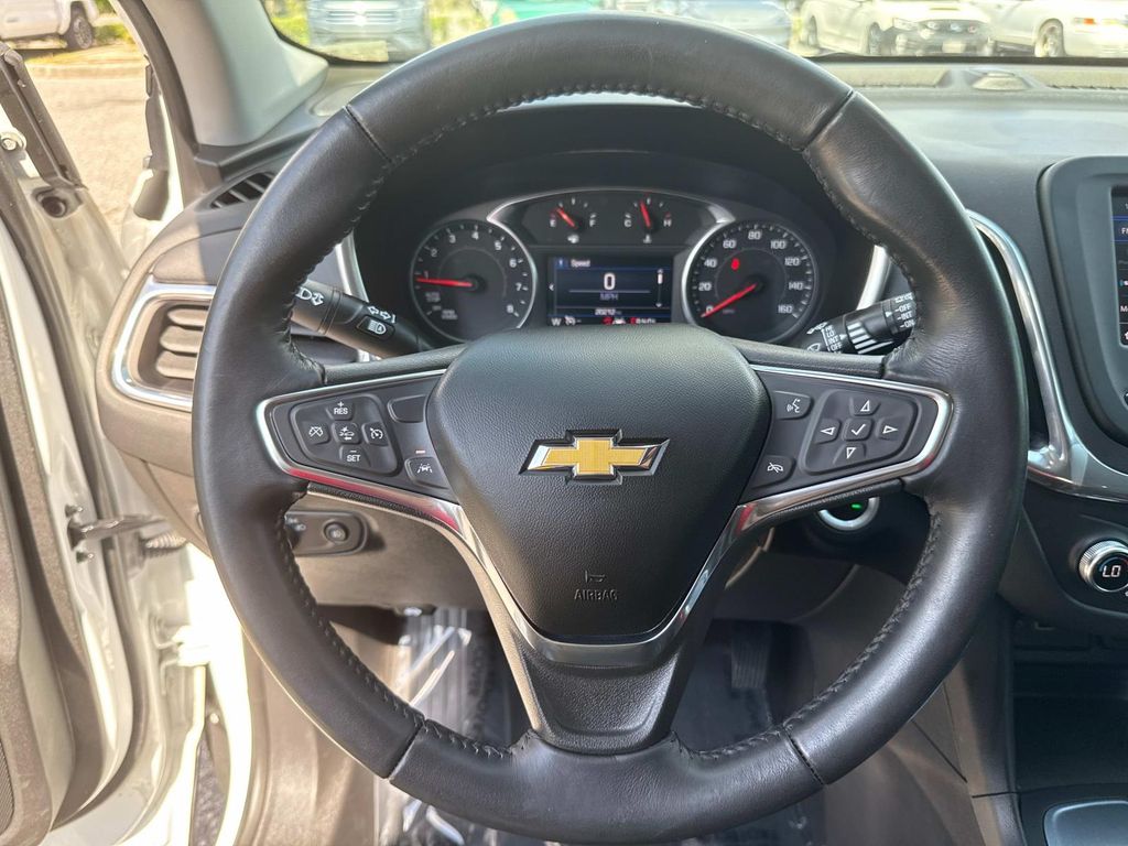 2021 Chevrolet Equinox LT photo 32