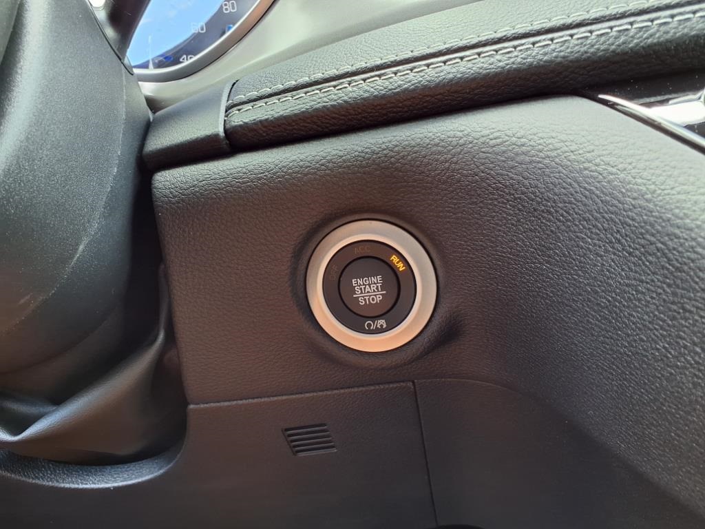 2026 Chrysler Pacifica photo 20