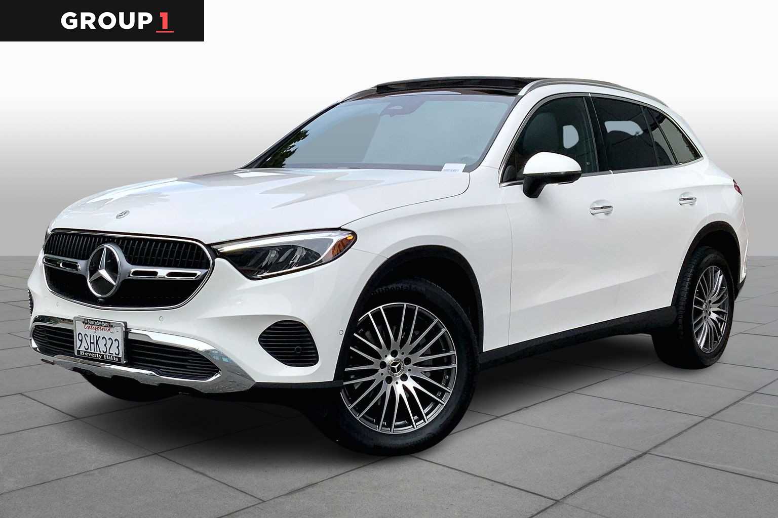 2025 Mercedes-Benz GLC Base's photo