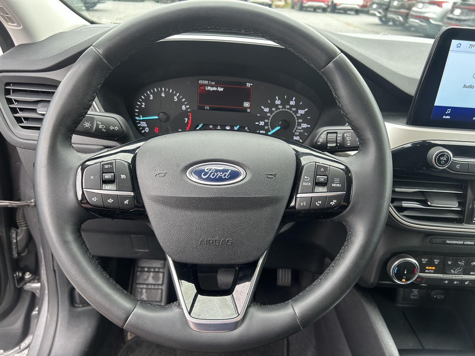 2022 Ford Escape SE photo 14