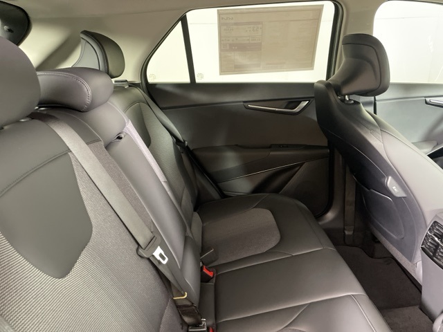 2025 Kia Niro EX photo 15