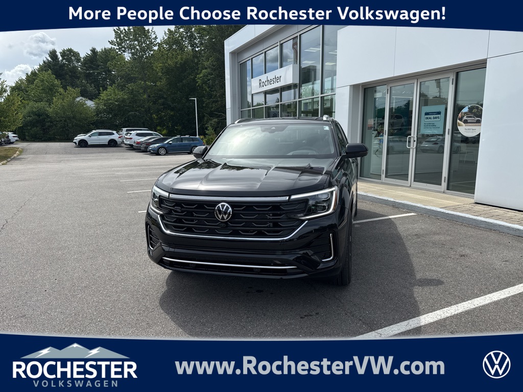 2026 Volkswagen Atlas Cross Sport SEL Premium R-LINE's photo