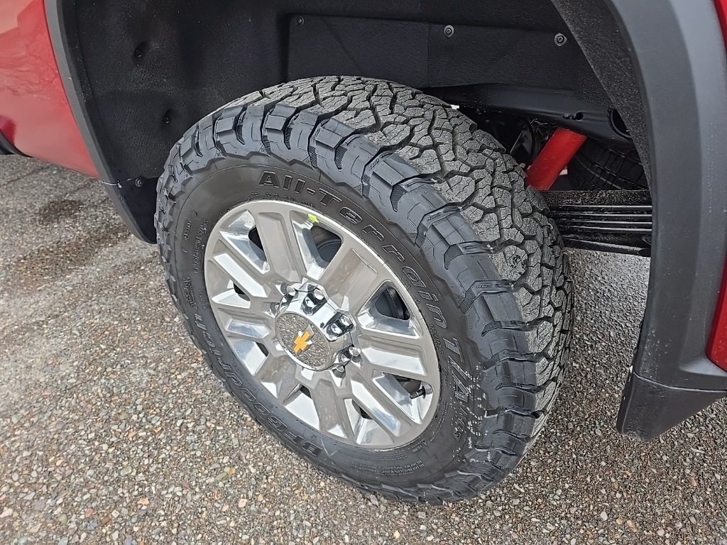 2025 Chevrolet Silverado 2500HD High Country photo 28
