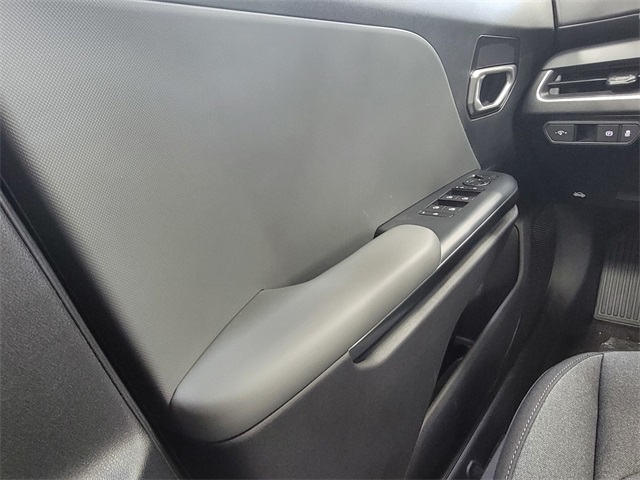 2025 Kia K4 LXS photo 29