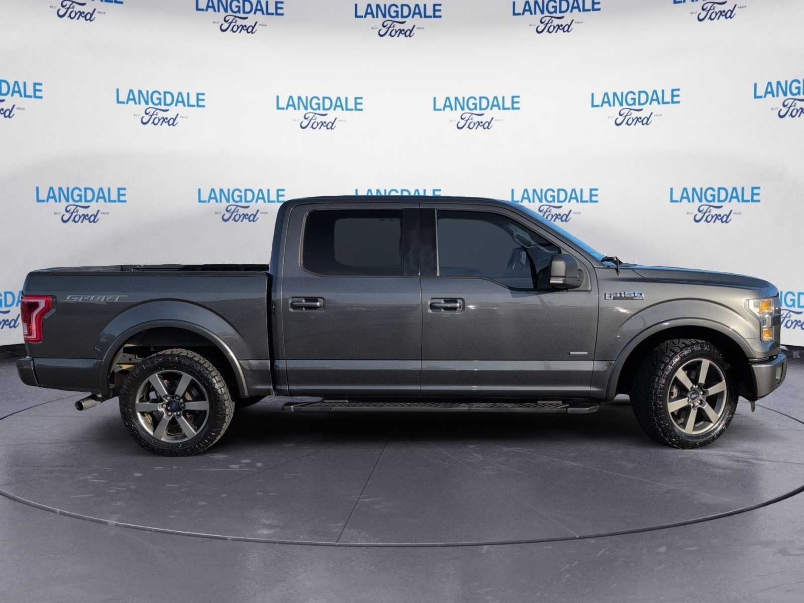 2016 Ford F-150 XLT photo 3