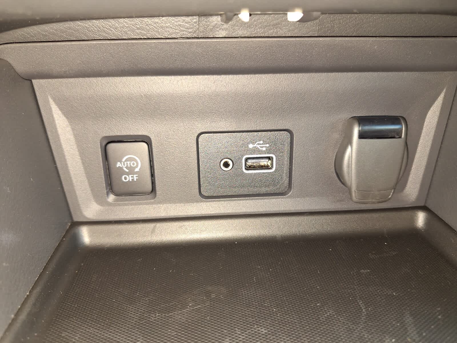 2025 Nissan Sentra S photo 16