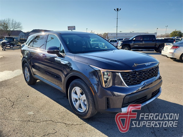 2026 Kia Sorento LX's photo