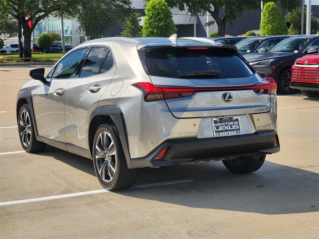 2020 Lexus UX 200 Premium photo 5