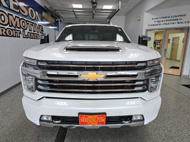 Used 2022 Chevrolet Silverado 2500HD High Country with VIN 1GC1YREY8NF136266 for sale in Detroit Lakes, Minnesota