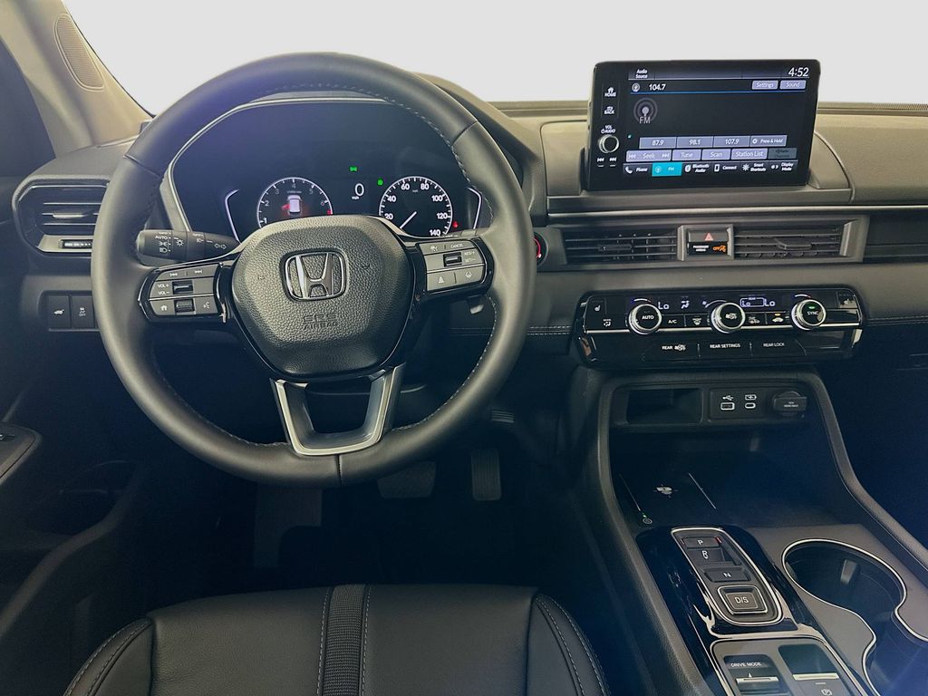 2025 Honda Pilot EX-L photo 18