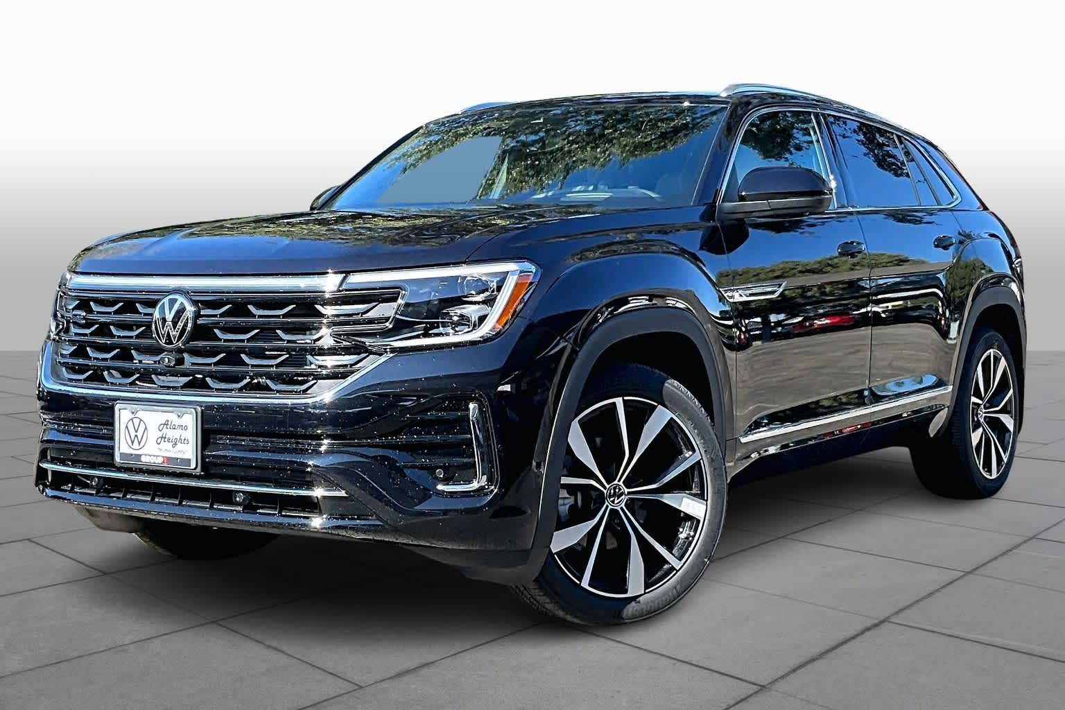 2026 Volkswagen Atlas Cross Sport SEL Premium R-LINE's photo